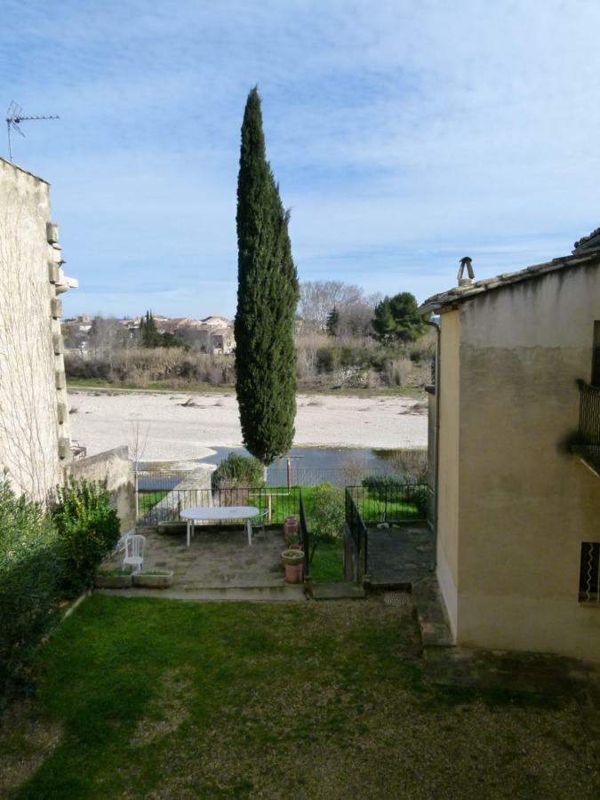 Appartement Au Pied Du Gardon. Remoulins Exterior foto